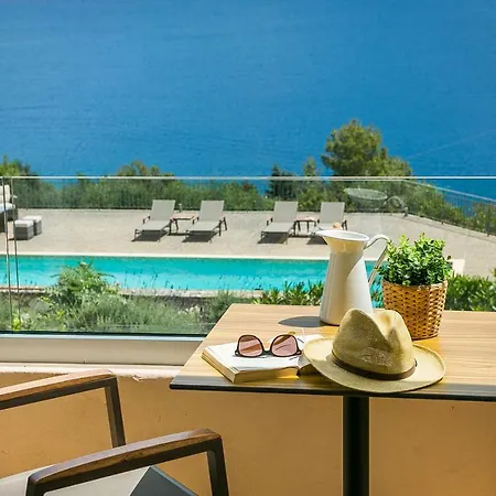 Martini Waterfront فيسكاردو