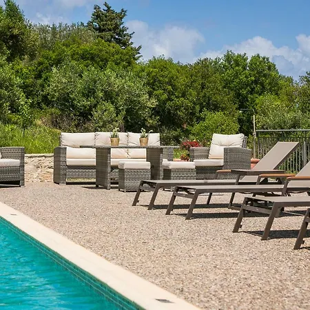 بيت للعطل Martini Waterfront